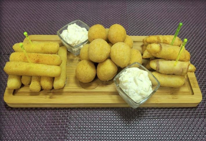 Закуска «Сырный микс»