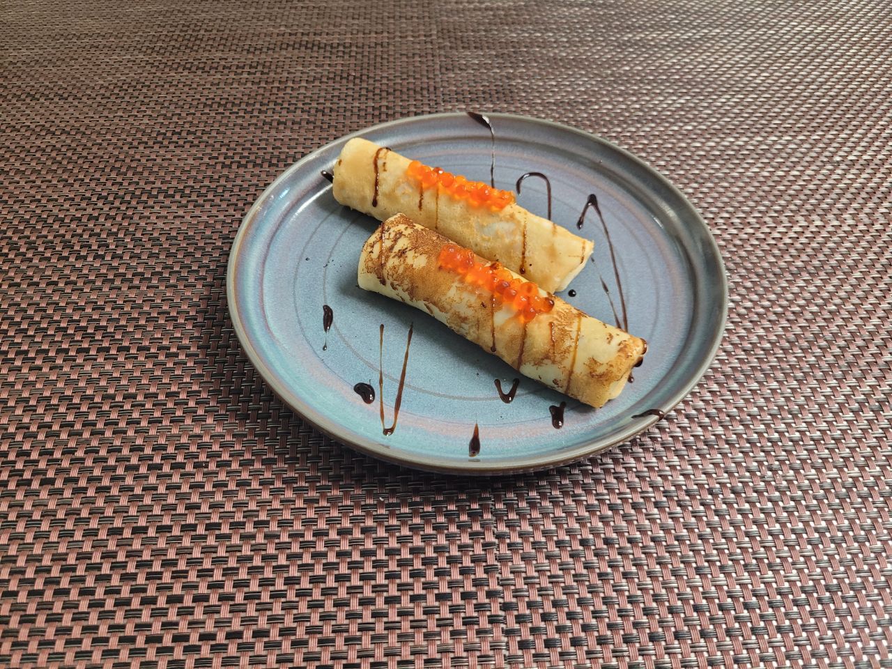 Блинчики с лососем и маскарпоне