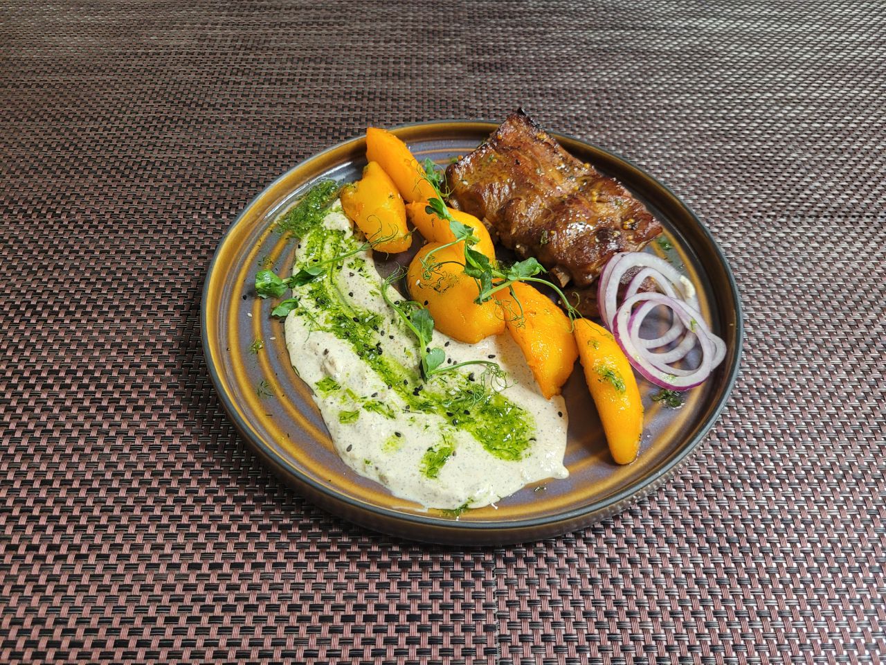 Ребрышки в пикантном соусе